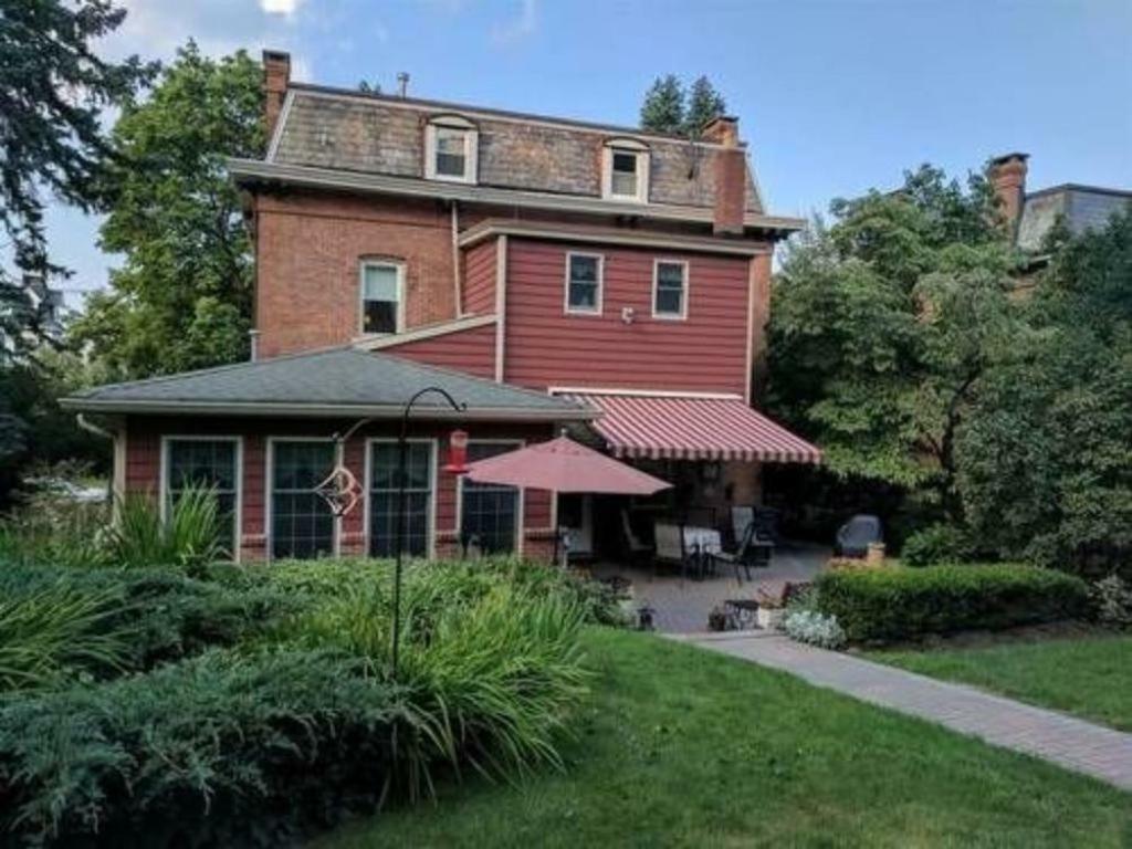 Westchester County Havalimanı Havaalanı'na en yakın oteller hangileri? Haverstraw Dış mekan fotoğraf